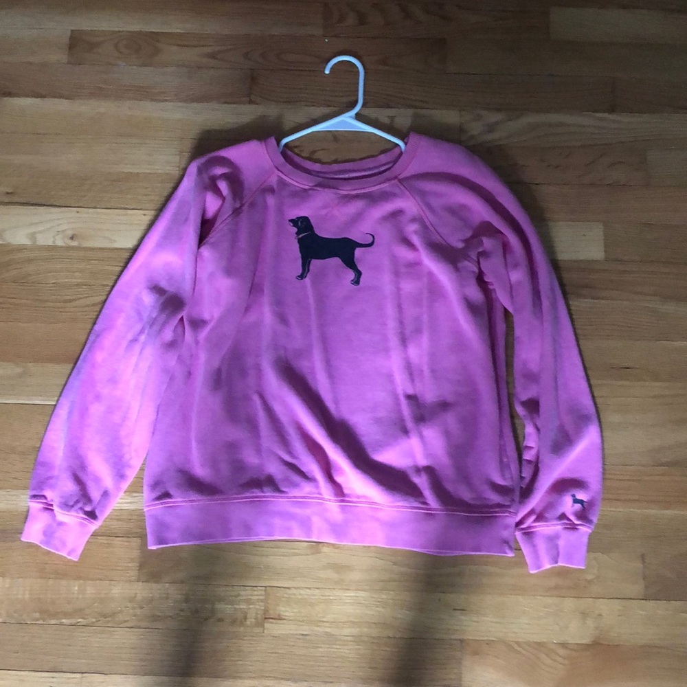 Black dog crew neck